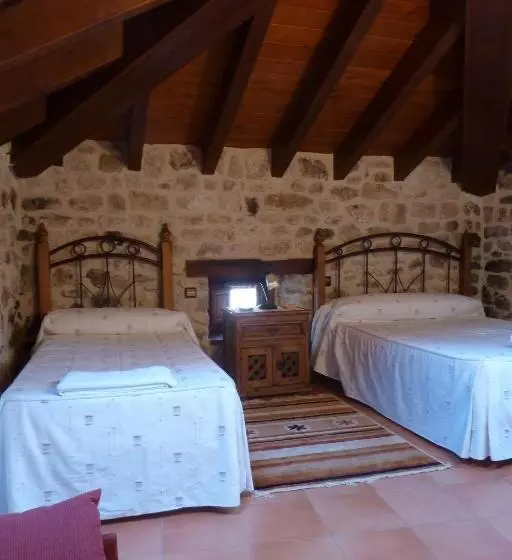 Maaseutuhotelli Rural Villa De Silos