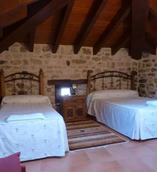 Maaseutuhotelli Rural Villa De Silos