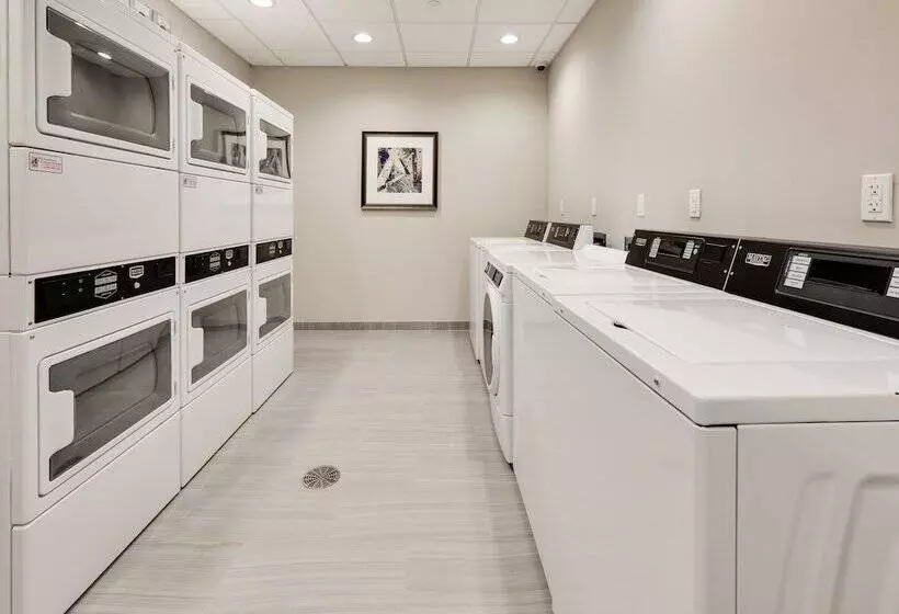 Hotelli Staybridge Suites   Oklahoma City   Downtown, An Ihg