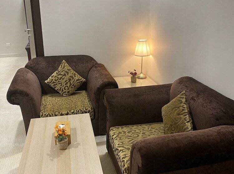 جلنار الشرق للشقق المخدومة