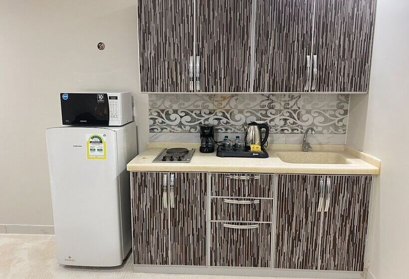 جلنار الشرق للشقق المخدومة