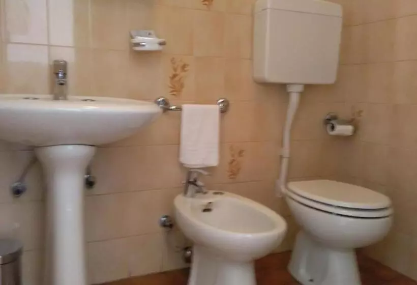 La Quercia Hotel Con Ristorante