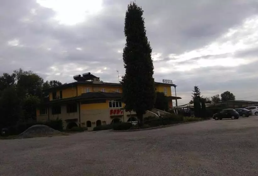 La Quercia Hotel Con Ristorante