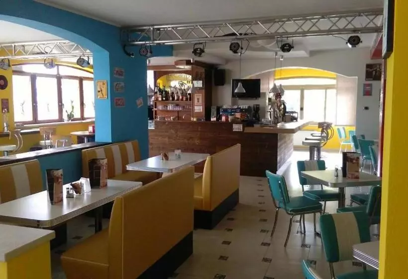 La Quercia Hotel Con Ristorante