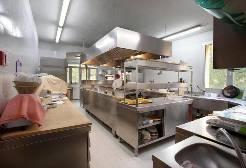 La Quercia Hotel Con Ristorante