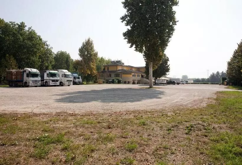 La Quercia Hotel Con Ristorante