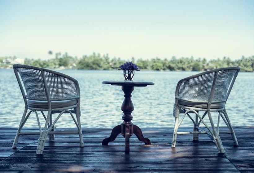 Taru Villas River Cottage