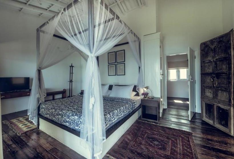 Taru Villas River Cottage