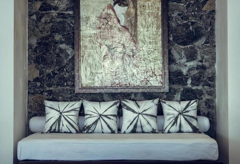 Taru Villas River Cottage