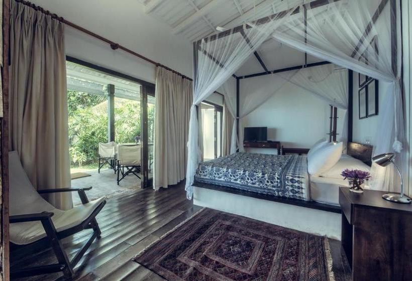 Taru Villas River Cottage