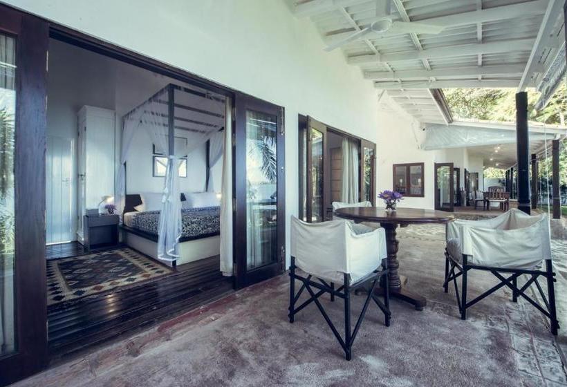 Taru Villas River Cottage