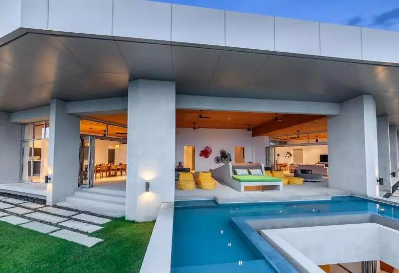 Villa Leelawadee