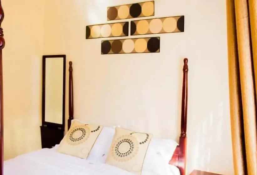تختخواب و صبحانه Alpha Country Motel