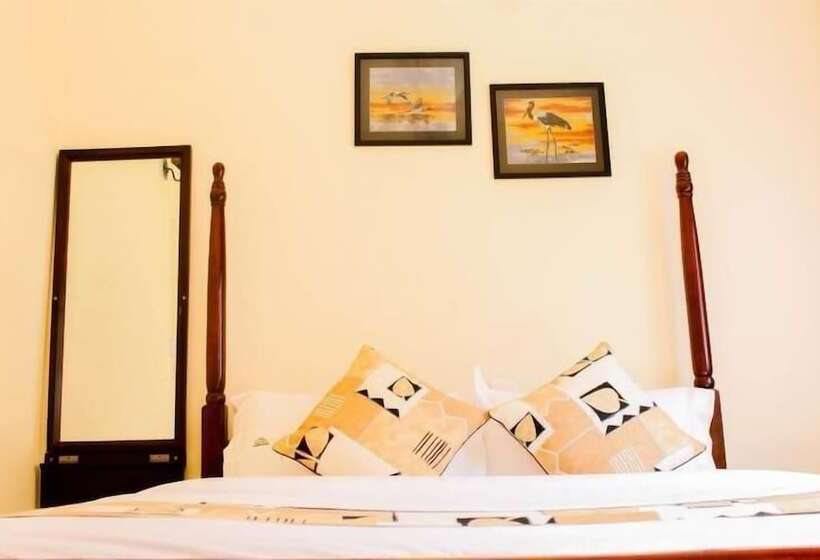 تختخواب و صبحانه Alpha Country Motel