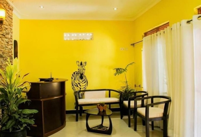 تختخواب و صبحانه Alpha Country Motel