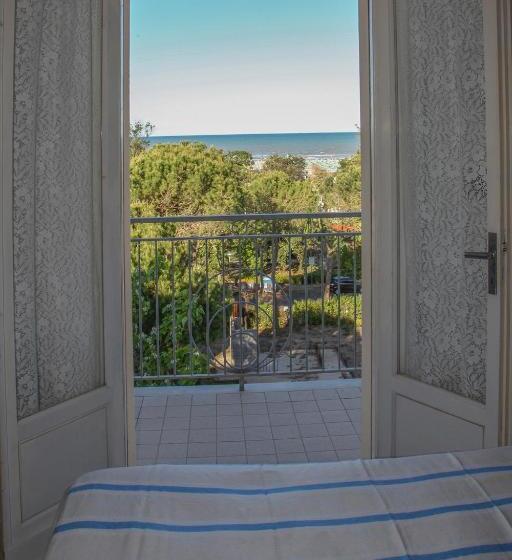 هتل Annita Cervia