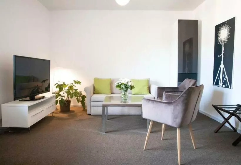 Hotelli Bernstorff Castle