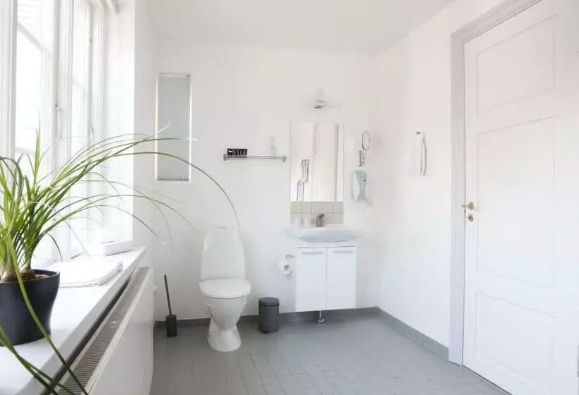 Hotelli Bernstorff Castle