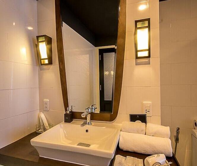 هتل Danang Boutique