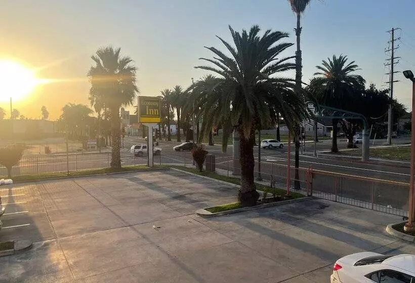 Hotelli Simplestay Suites   San Bernardino