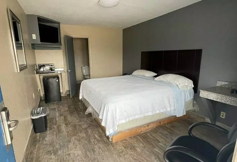 ホテル Economy Inn