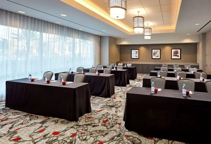 Hotelli Homewood Suites By Hilton Long Beach Airport