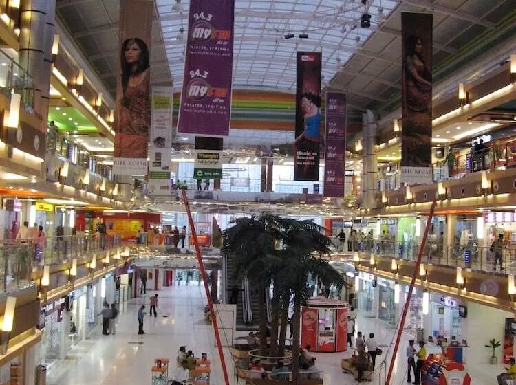 هتل Suvidha