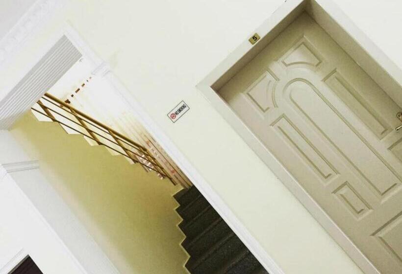 فندق Vila Hyseni