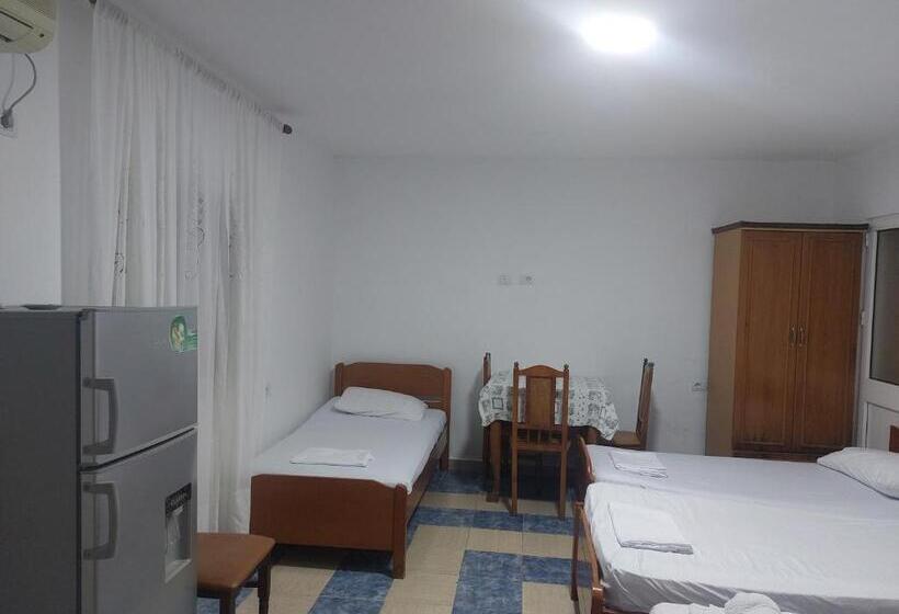 فندق Vila Hyseni