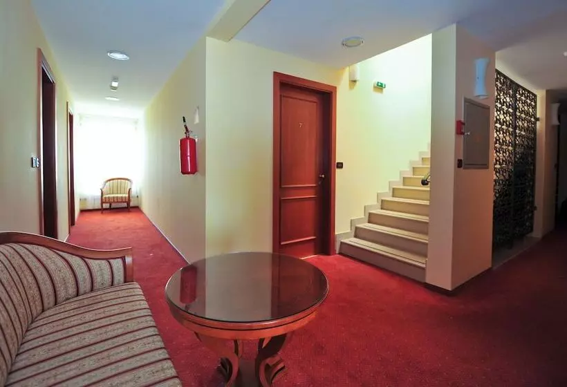 Hotelli Villa Kastel