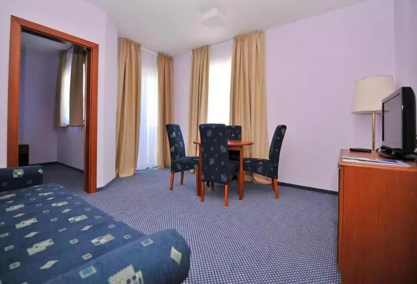 Hotelli Villa Kastel