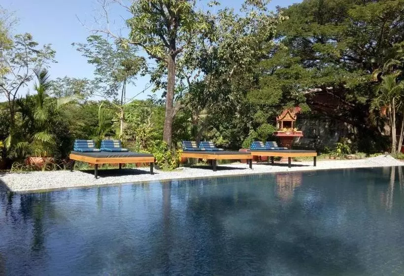Samathi Lake Resort
