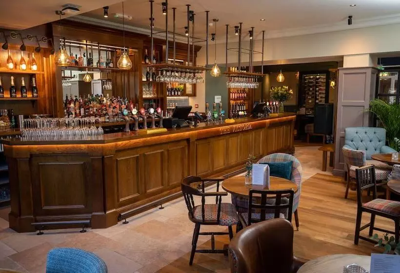 Victoria Hotel By Chef & Brewer Collection