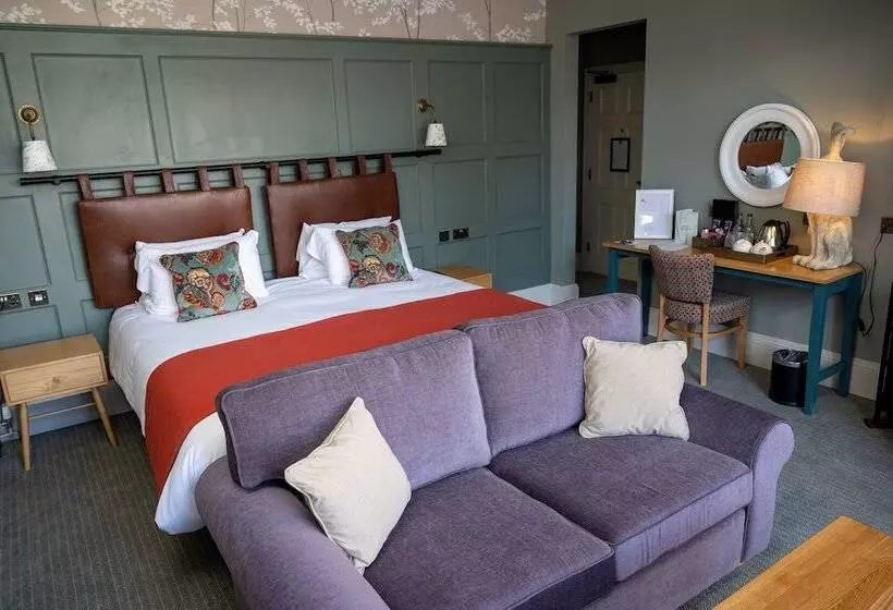 Victoria Hotel By Chef & Brewer Collection