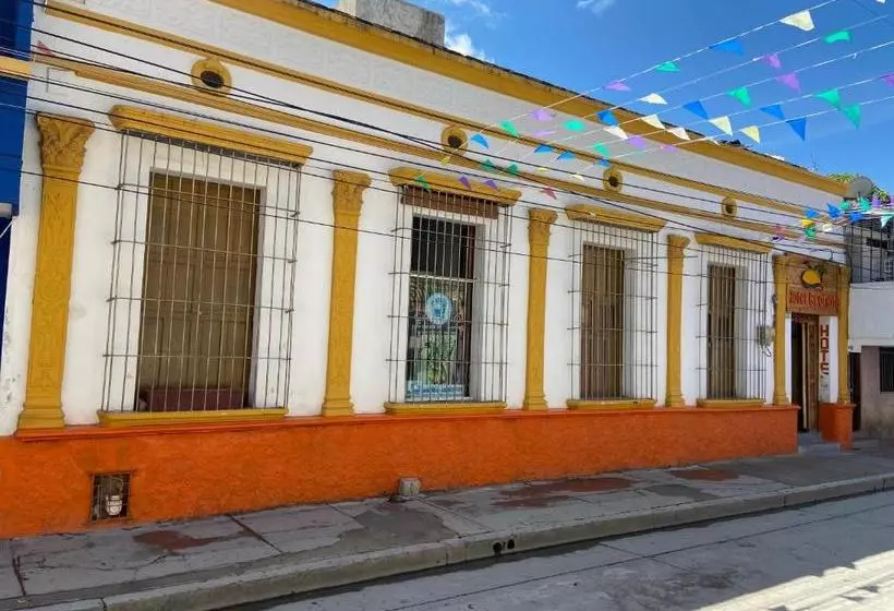 ユースホステル Granate