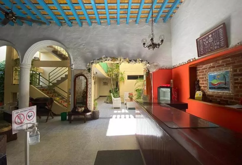 ユースホステル Granate