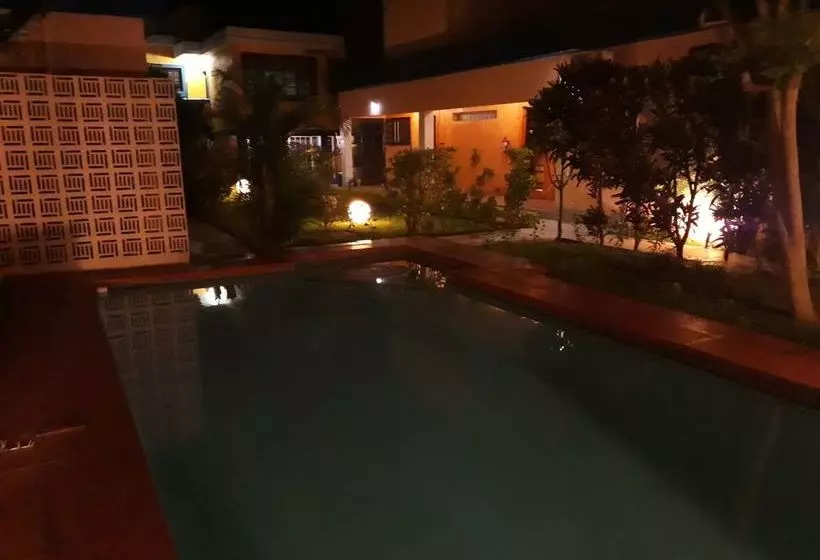 Aamiaismajoitus (B&B) Acacia Guest House