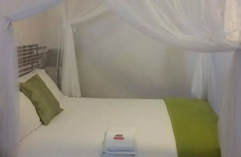 Aamiaismajoitus (B&B) Acacia Guest House