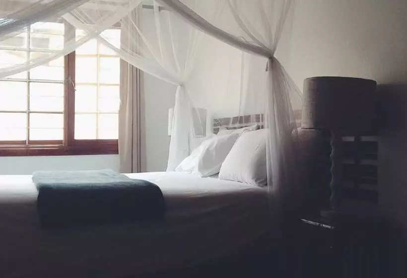 Aamiaismajoitus (B&B) Acacia Guest House