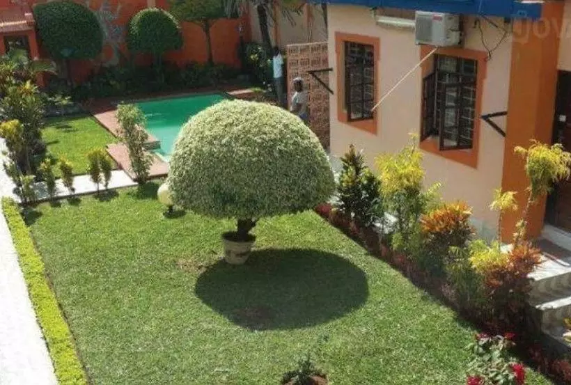 Aamiaismajoitus (B&B) Acacia Guest House