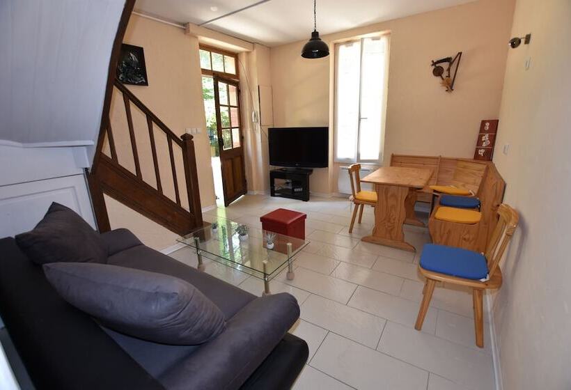 住宿加早餐  Creol Ya