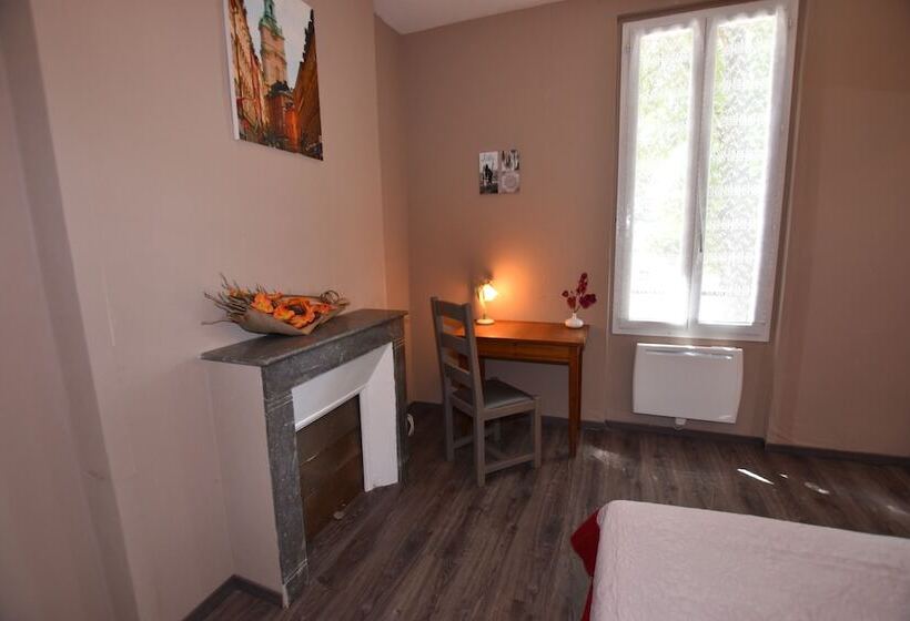 住宿加早餐  Creol Ya