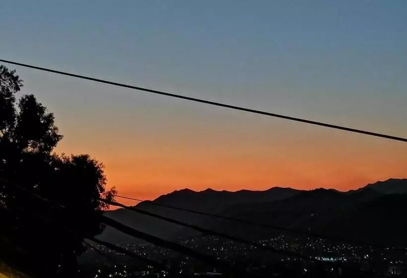 تختخواب و صبحانه Gringo S Wasi