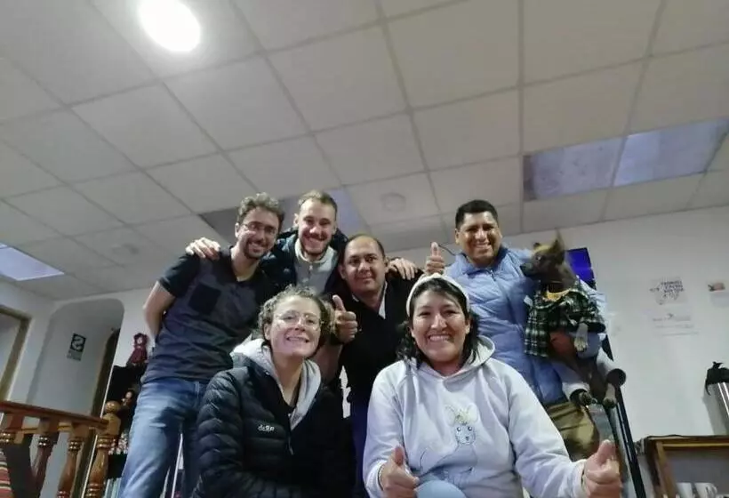 تختخواب و صبحانه Gringo S Wasi