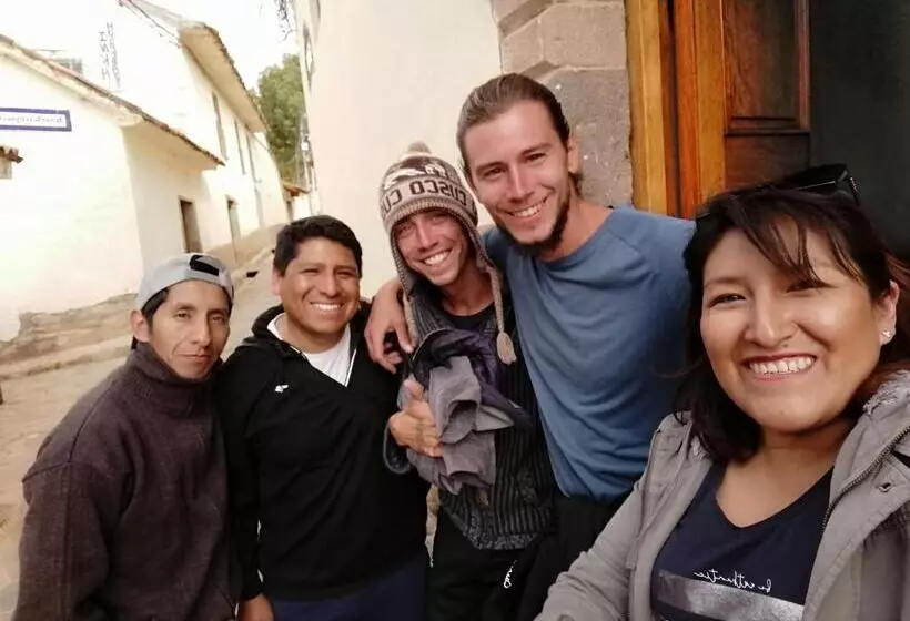 تختخواب و صبحانه Gringo S Wasi