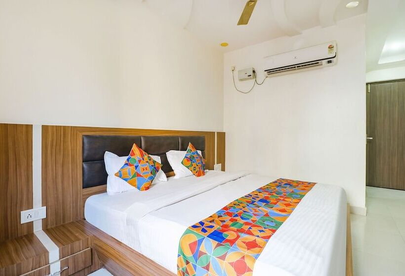 Fabhotel Nandgiri Palace