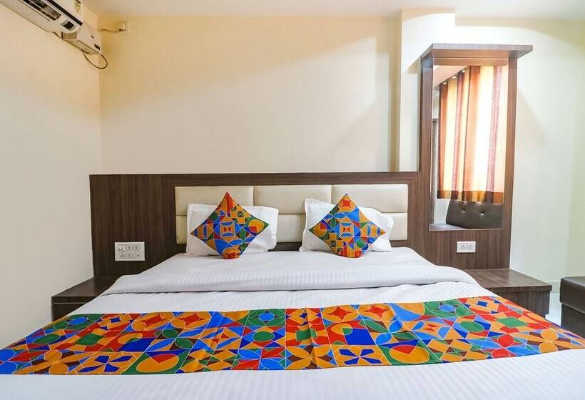 Fabhotel Nandgiri Palace