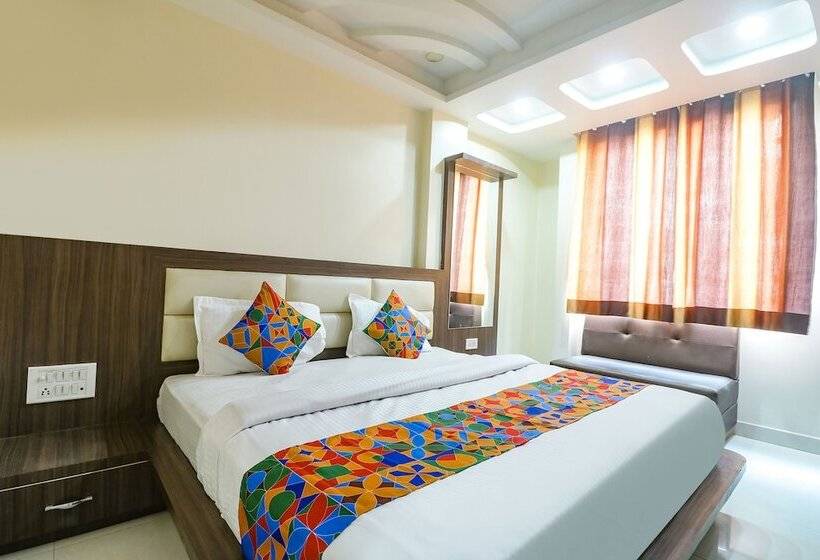 Fabhotel Nandgiri Palace