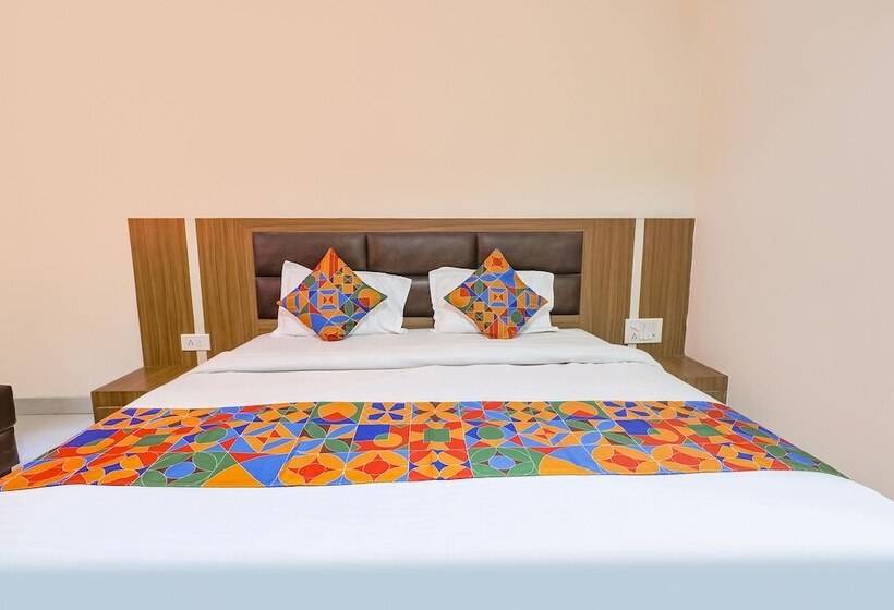 Fabhotel Nandgiri Palace