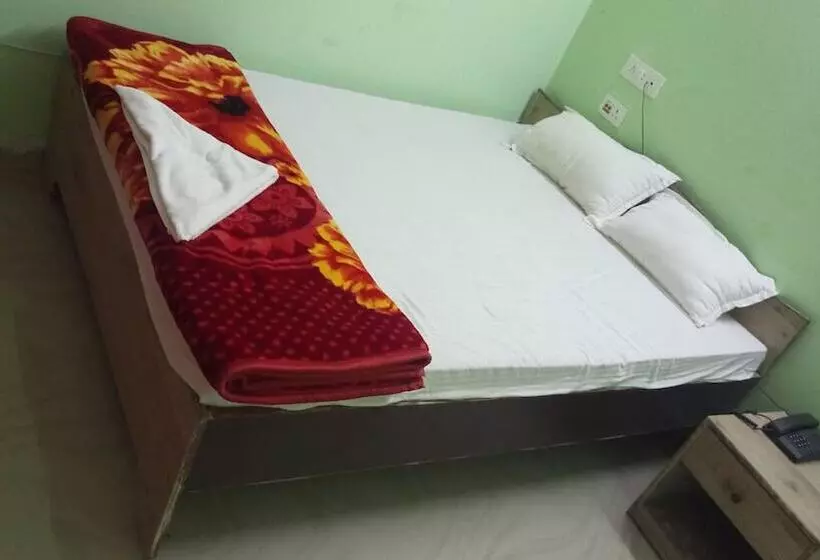 هتل Greenland Palace Bodhgaya